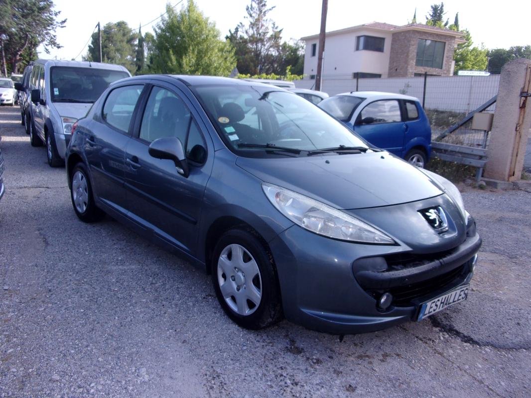 Peugeot 207 - Photo 1