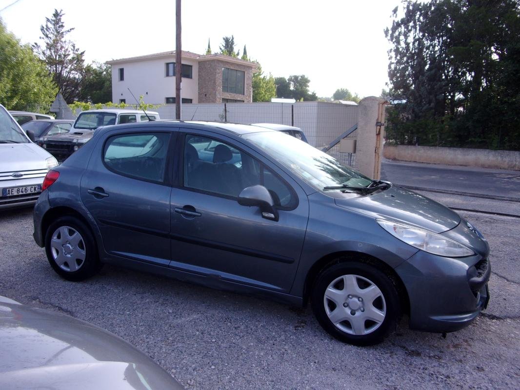 Peugeot 207 - Photo 8
