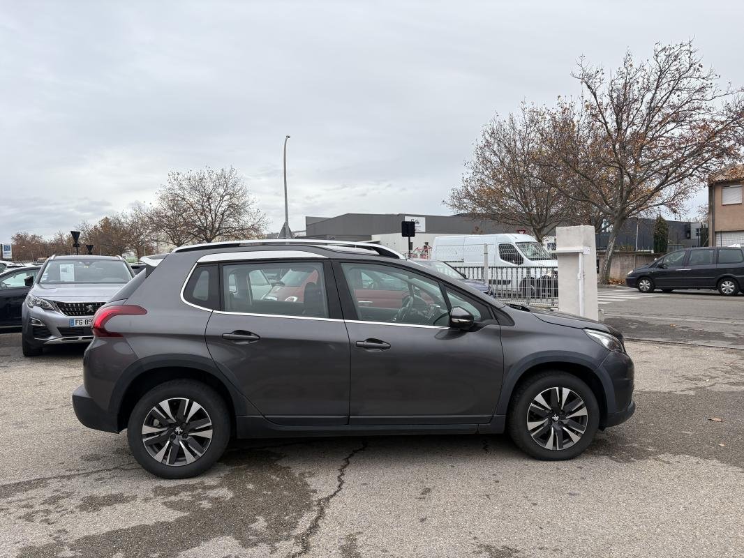 Peugeot 2008 - Photo 3
