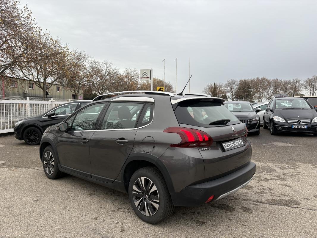 Peugeot 2008 - Photo 4
