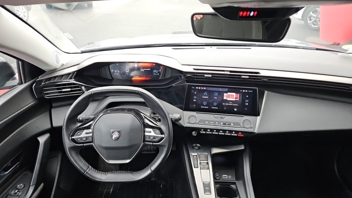 Peugeot 308 SW - Photo 13