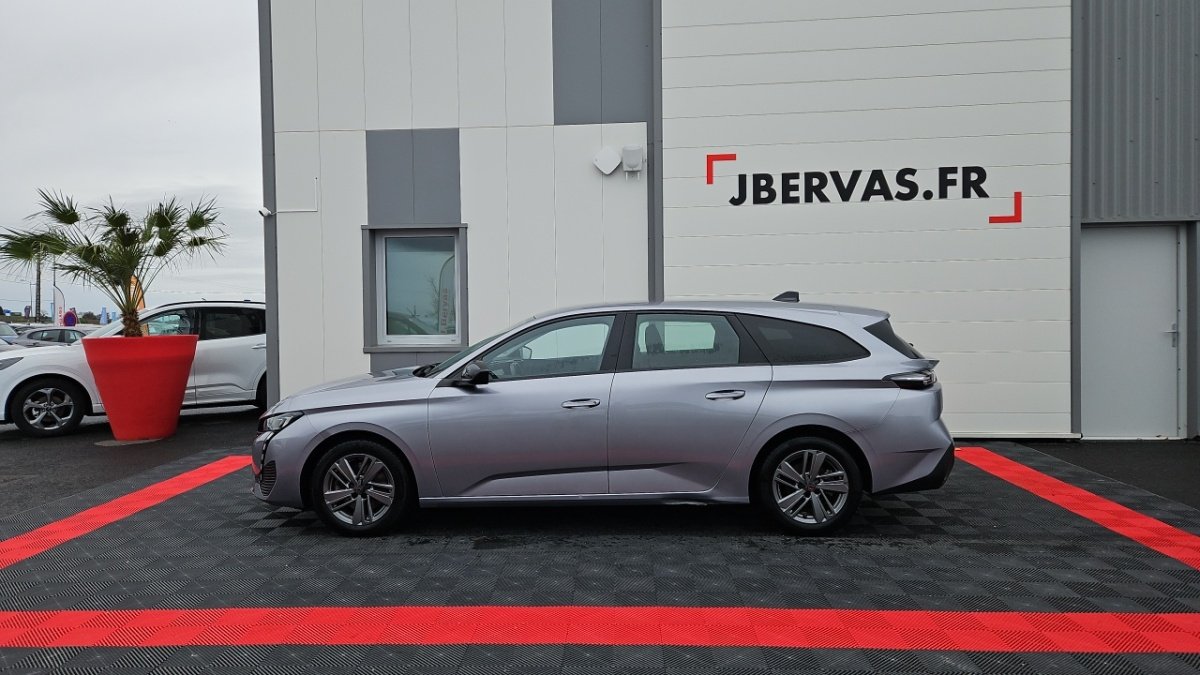 Peugeot 308 SW - Photo 2