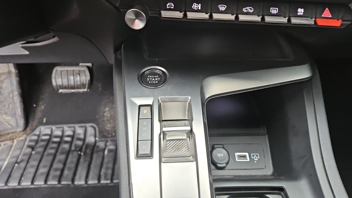 Peugeot 308 SW - Photo 24