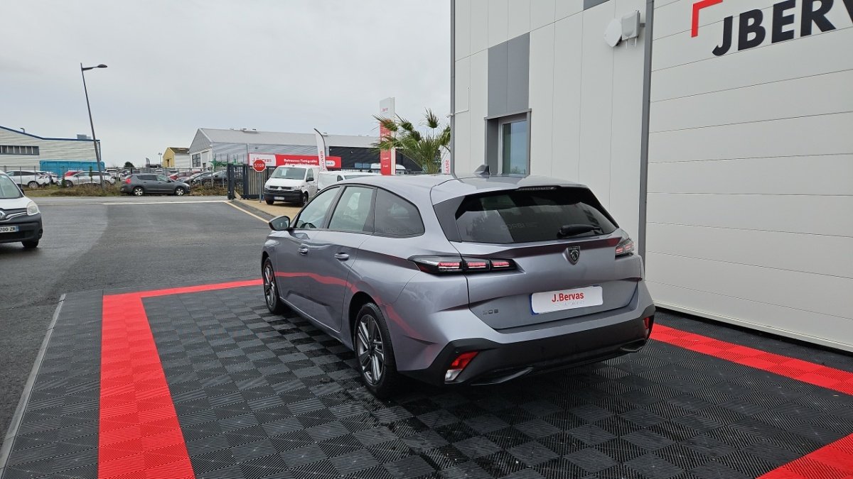 Peugeot 308 SW - Photo 3