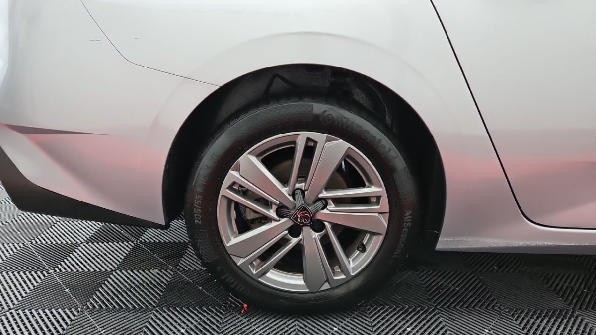 Peugeot 308 SW - Photo 8
