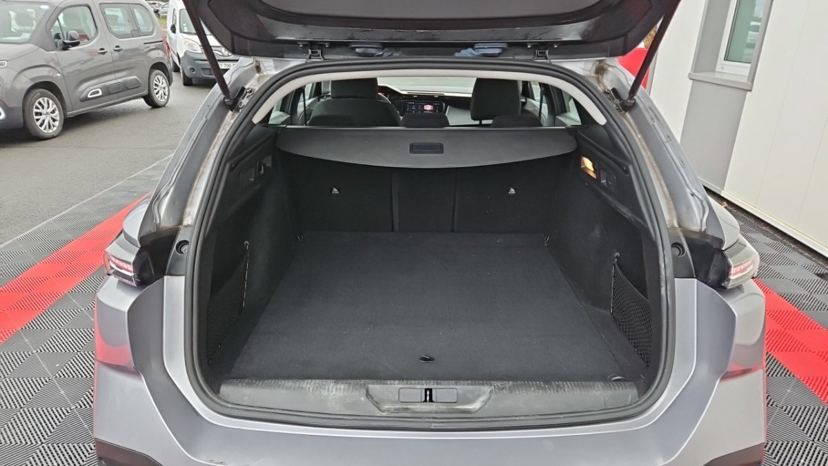Peugeot 308 SW - Photo 9
