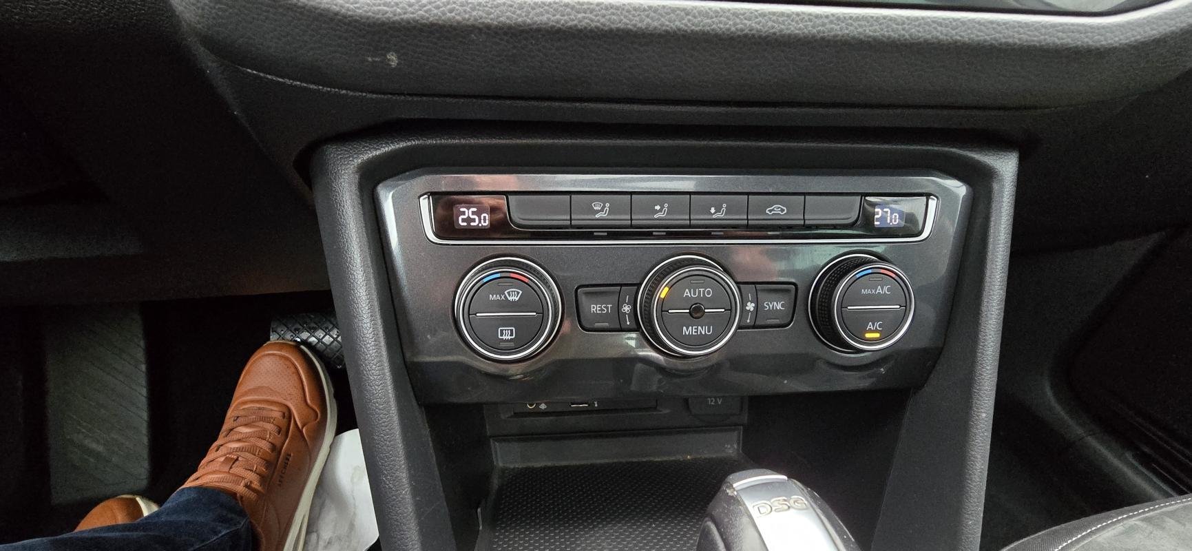 Volkswagen Tiguan - Photo 16