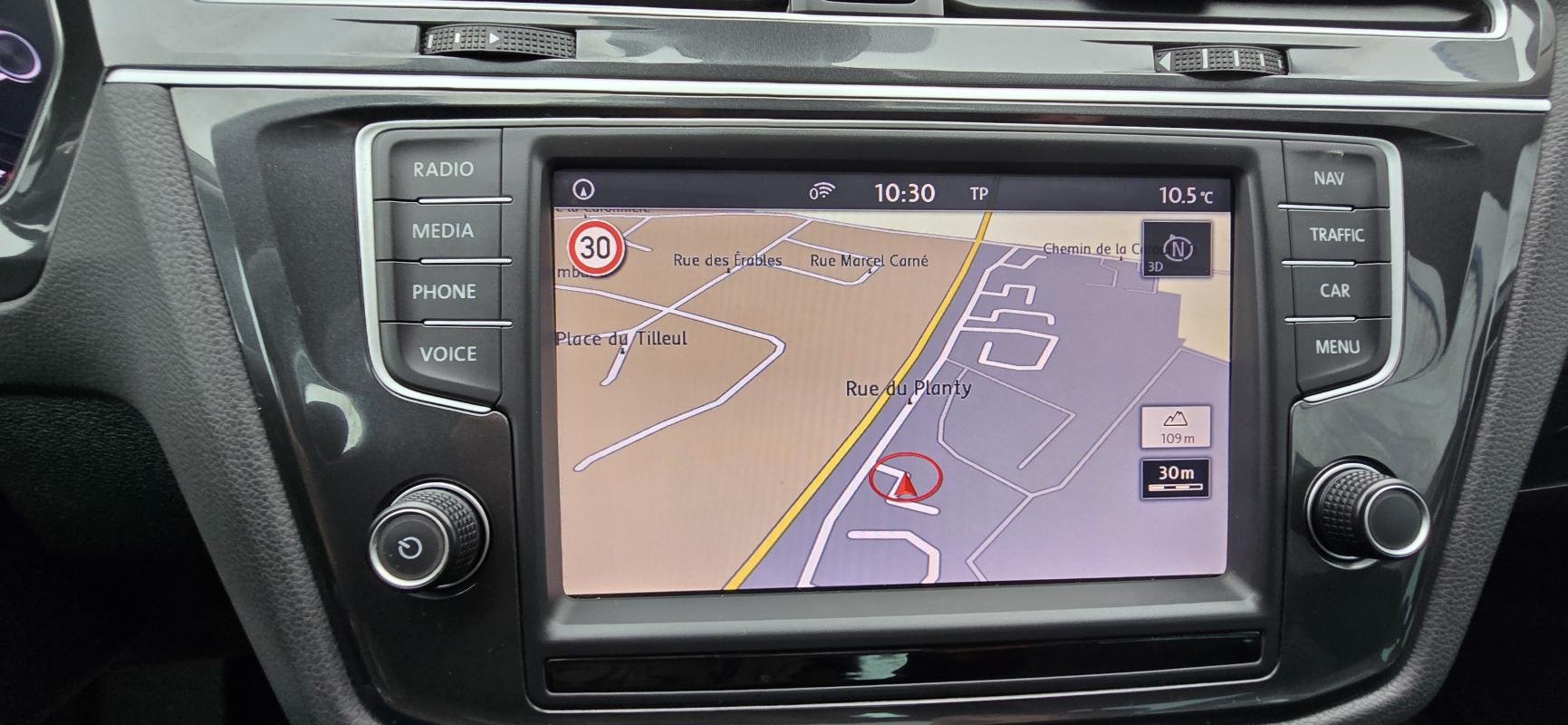 Volkswagen Tiguan - Photo 18