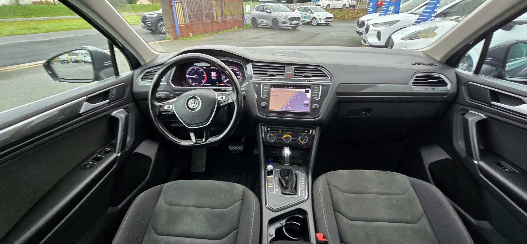 Volkswagen Tiguan - Photo 10