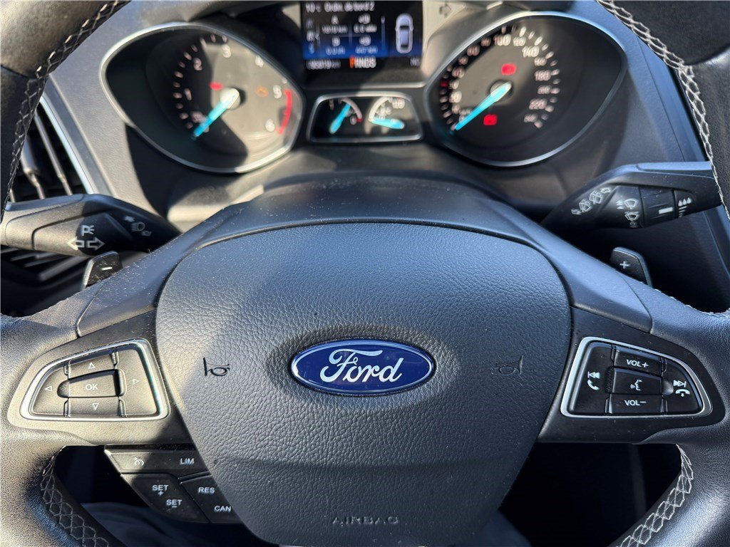 Ford Kuga - Photo 11