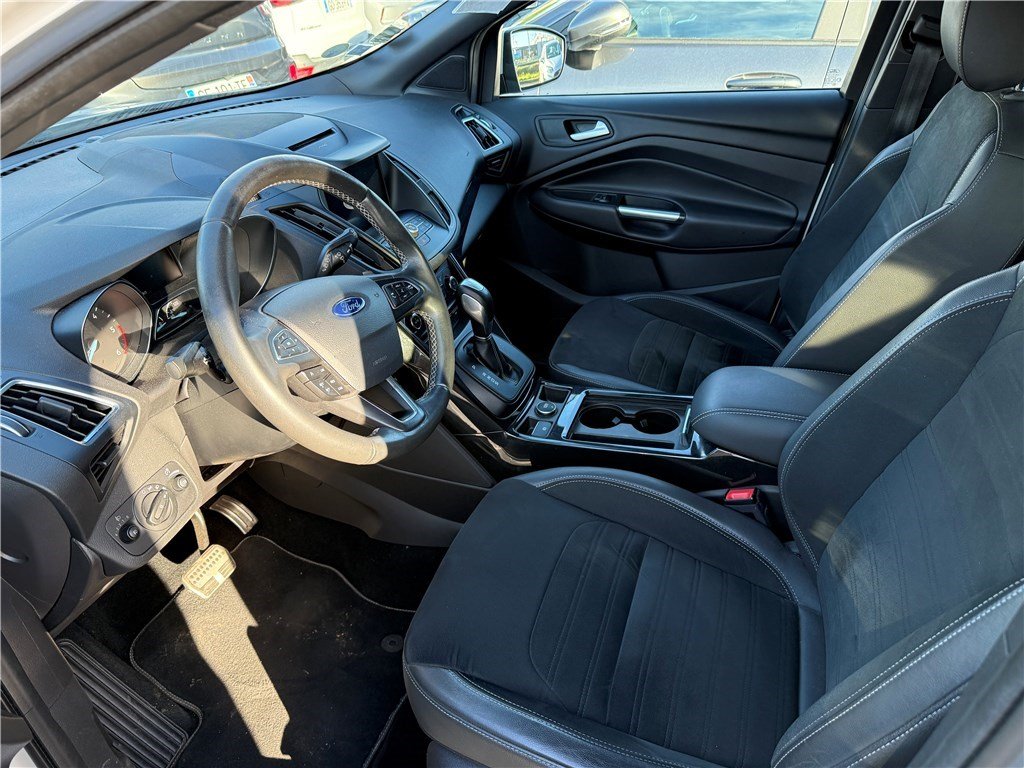 Ford Kuga - Photo 14