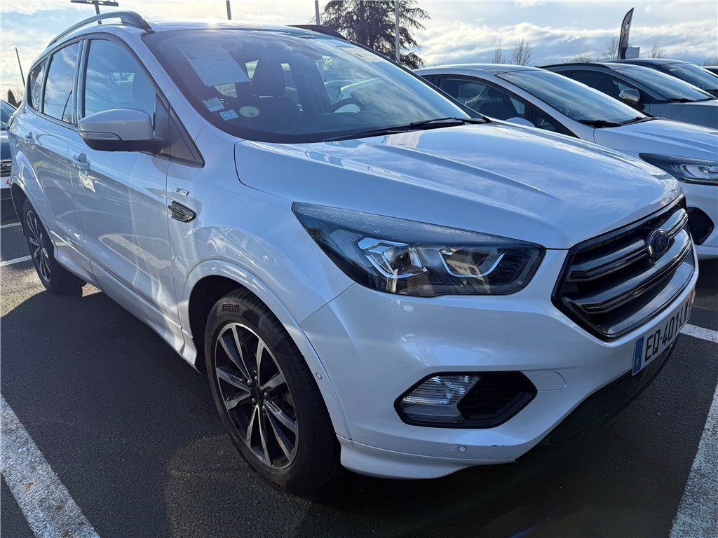 Ford Kuga - Photo 2