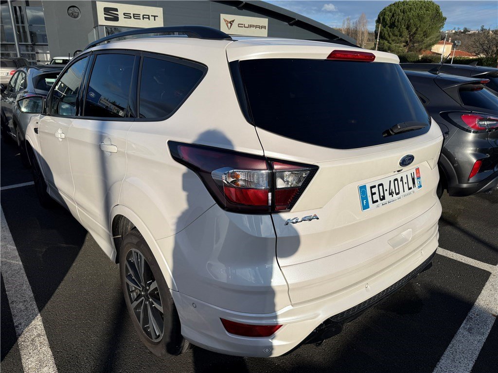 Ford Kuga - Photo 4