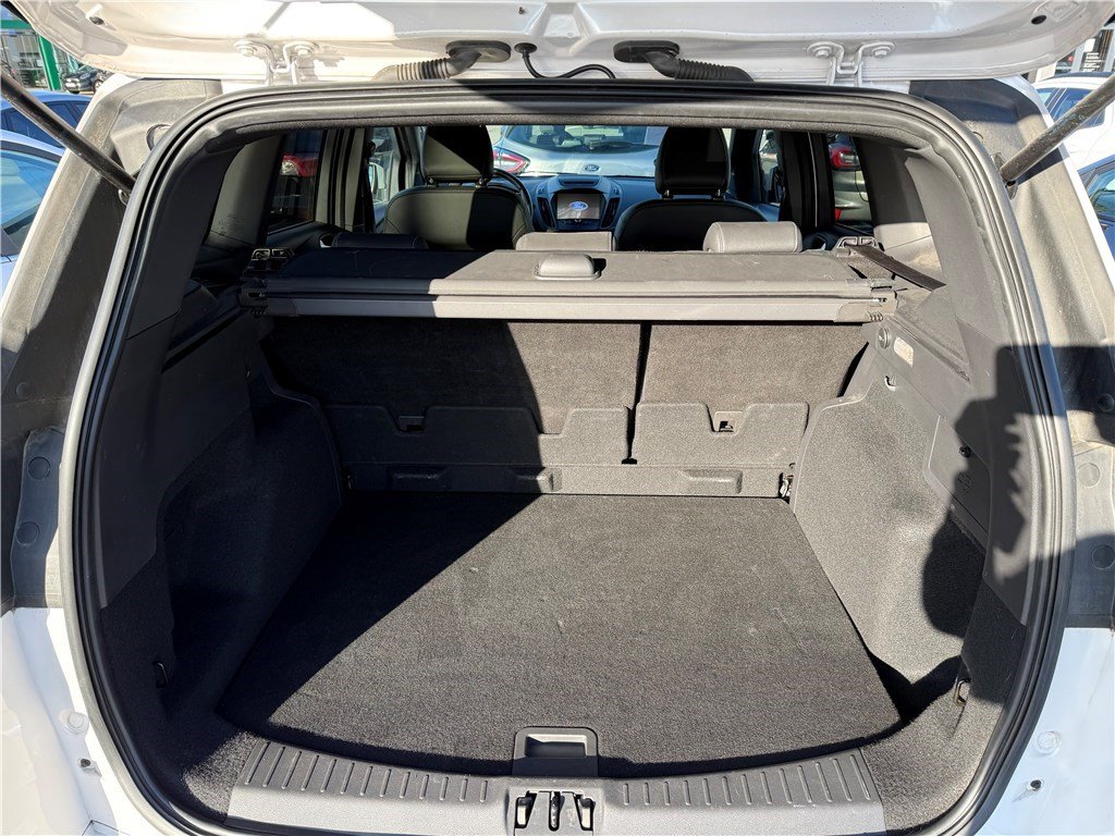 Ford Kuga - Photo 6
