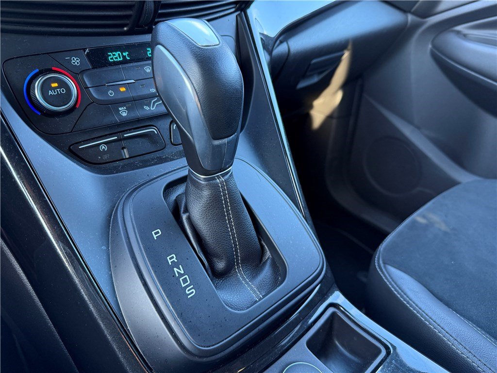 Ford Kuga - Photo 9