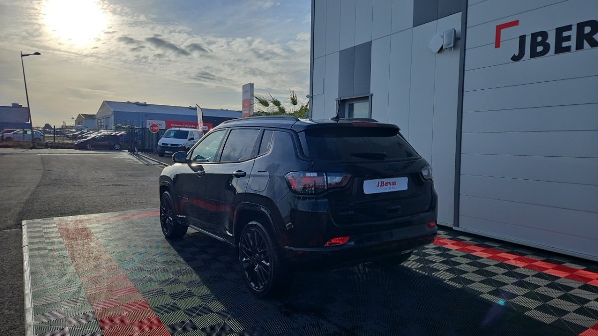 Jeep Compass - Photo 3