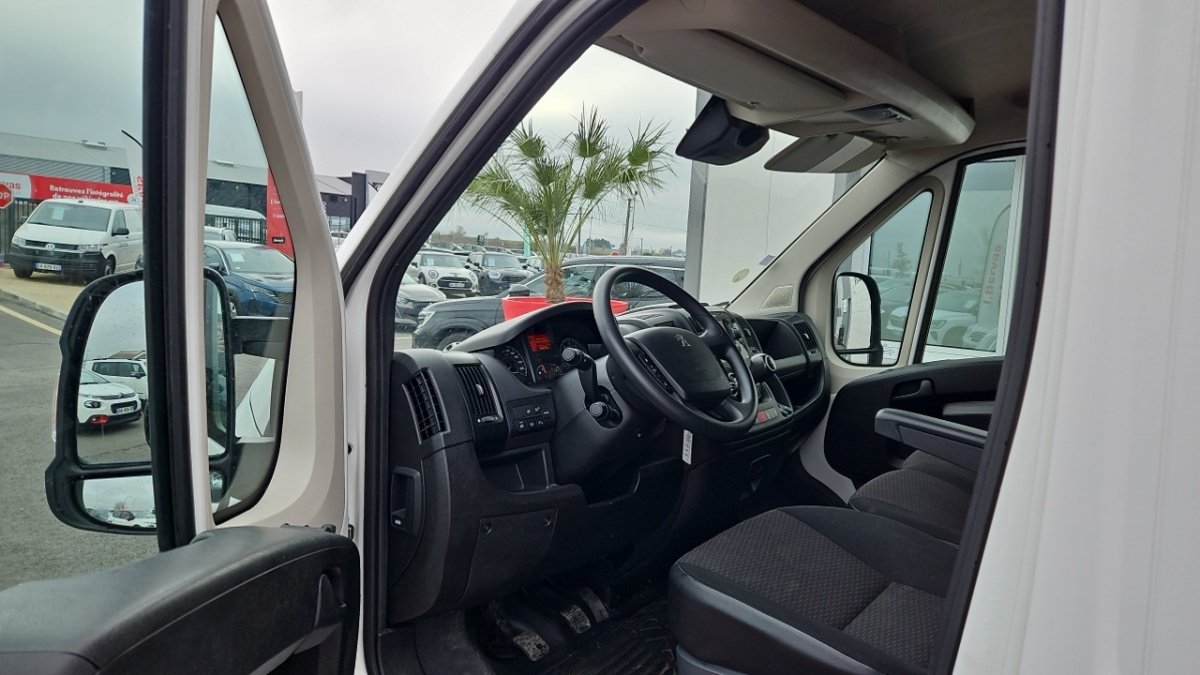 Peugeot Boxer - Photo 12