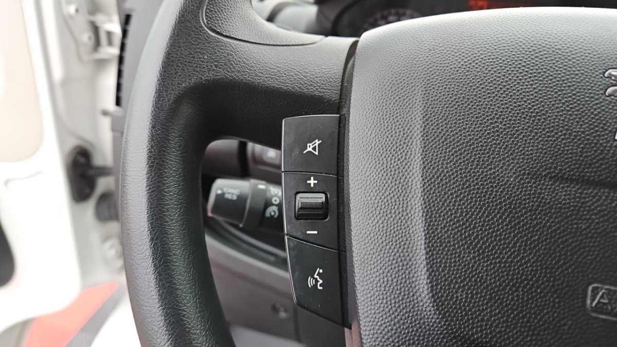 Peugeot Boxer - Photo 18