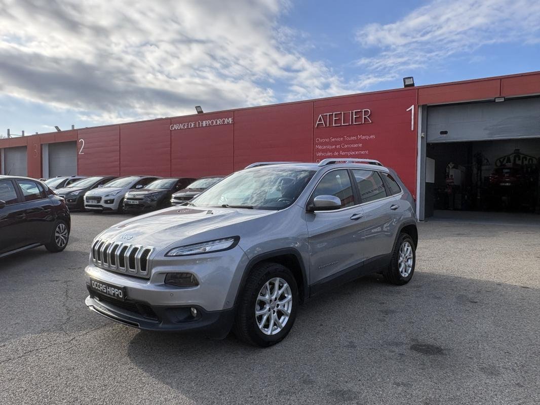 Jeep Cherokee - Photo 3