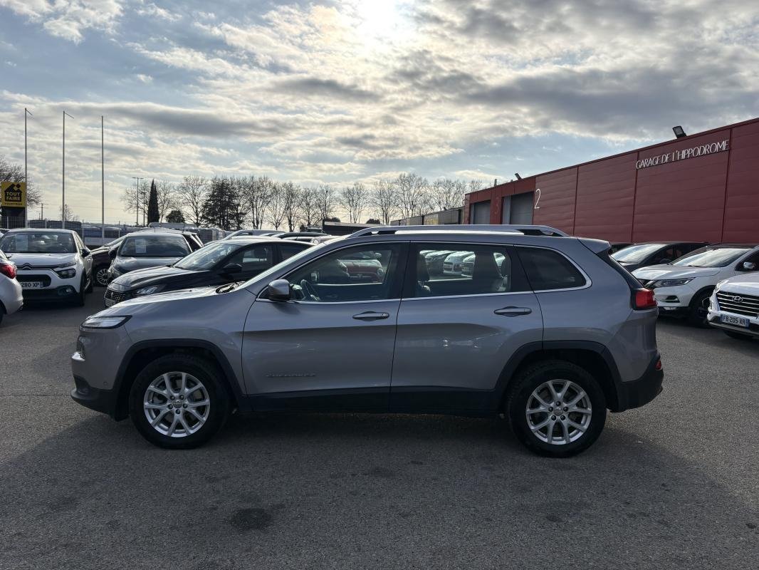 Jeep Cherokee - Photo 6