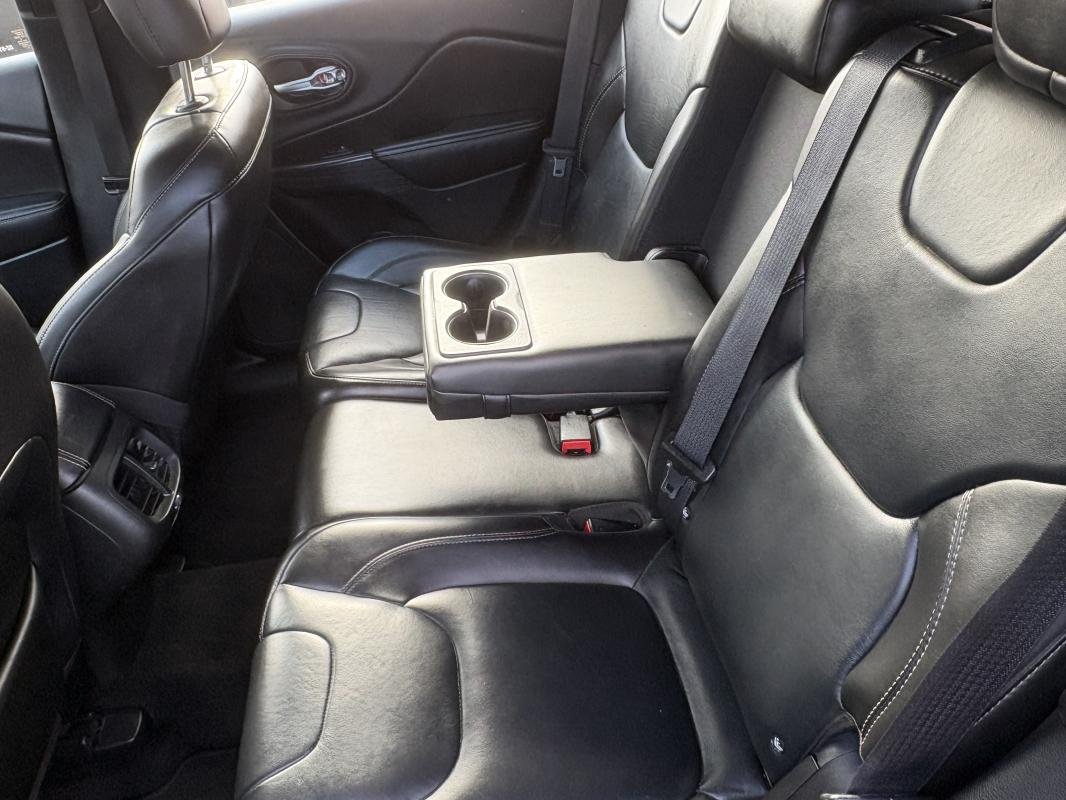 Jeep Cherokee - Photo 9
