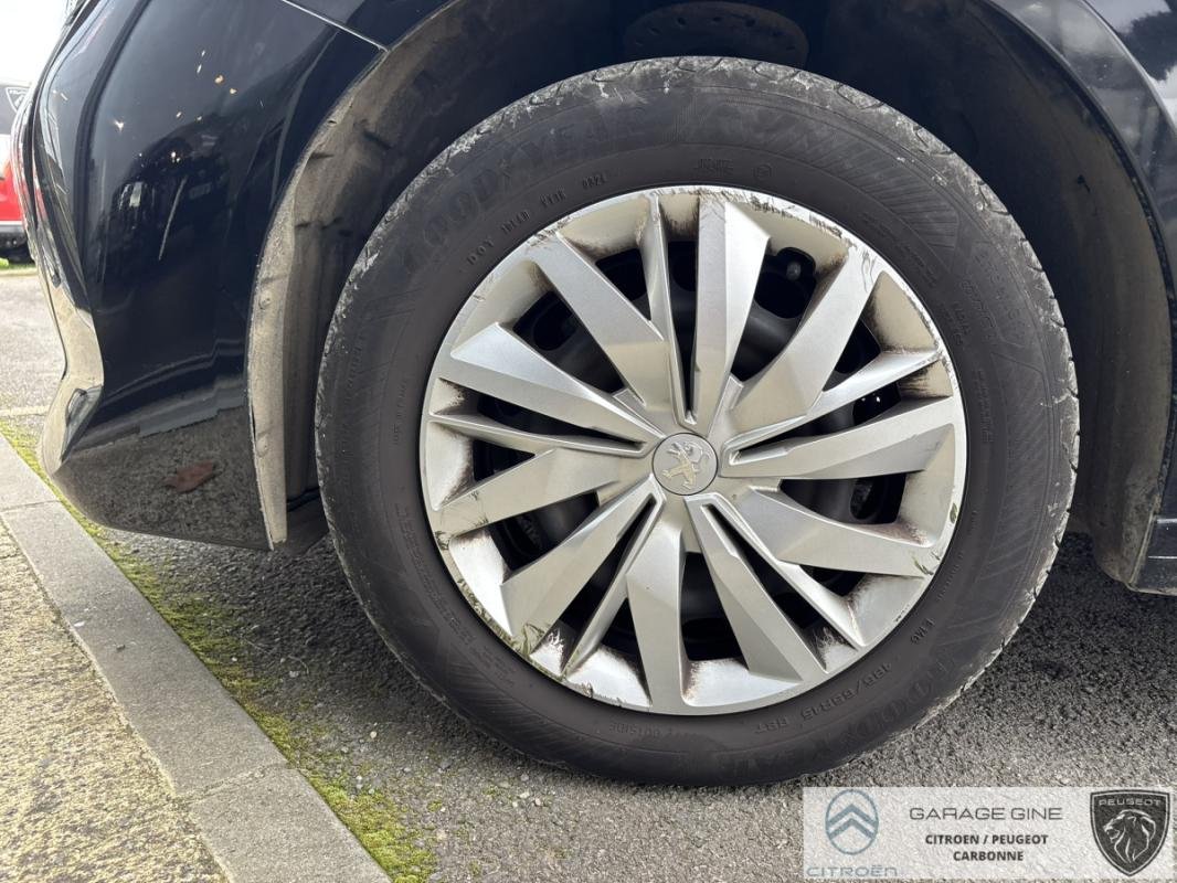 Peugeot 208 - Photo 5