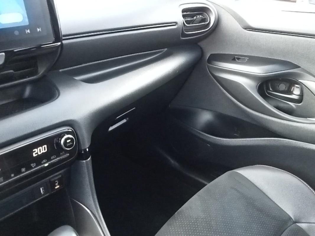 Toyota Yaris - Photo 25