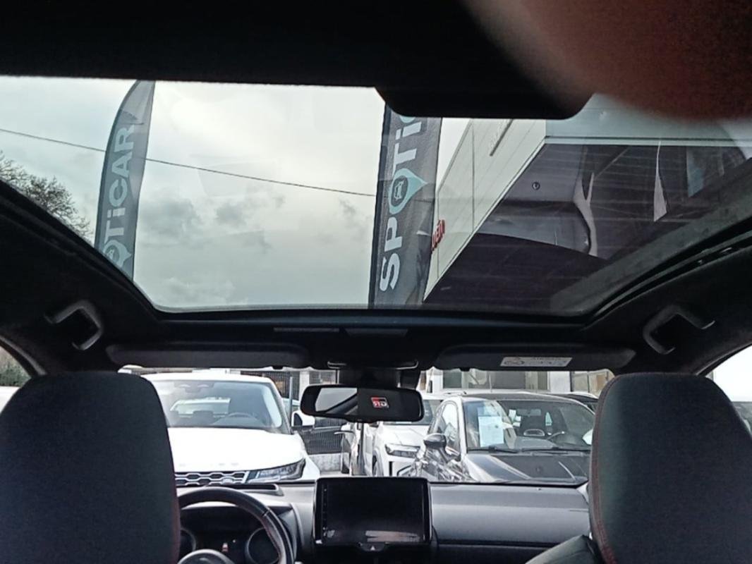 Toyota Yaris - Photo 29