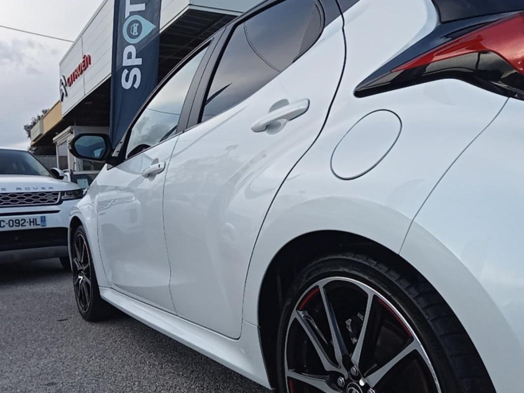 Toyota Yaris - Photo 33