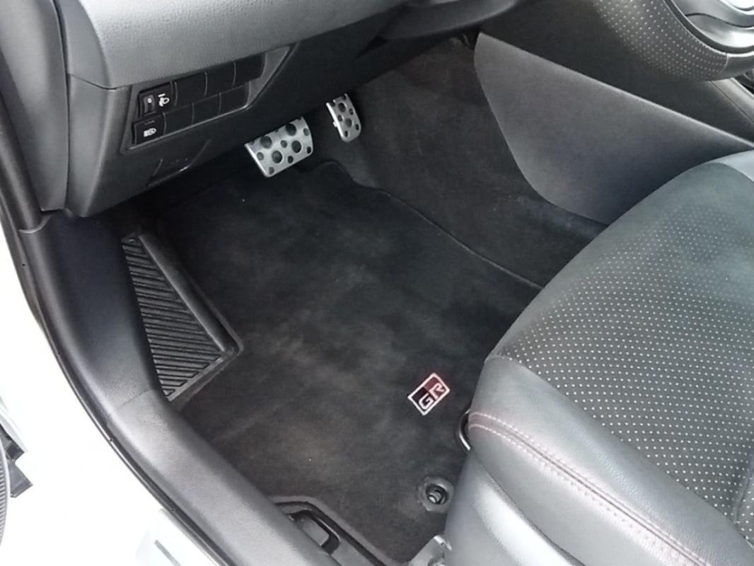 Toyota Yaris - Photo 43