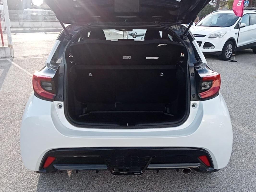 Toyota Yaris - Photo 6