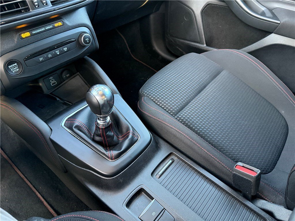 Ford Focus - Photo 7