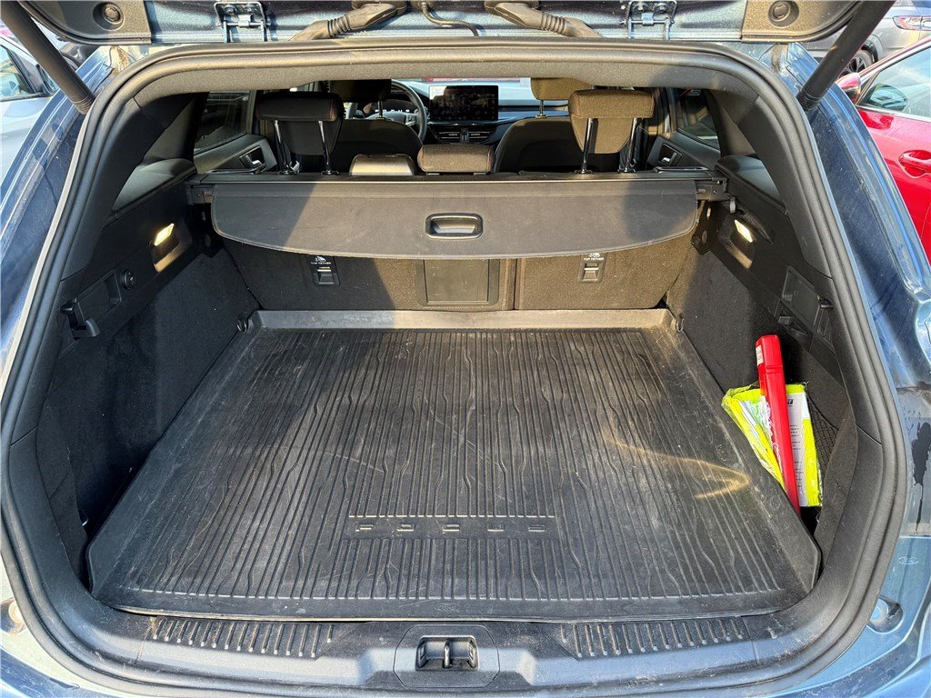 Ford Focus - Photo 9