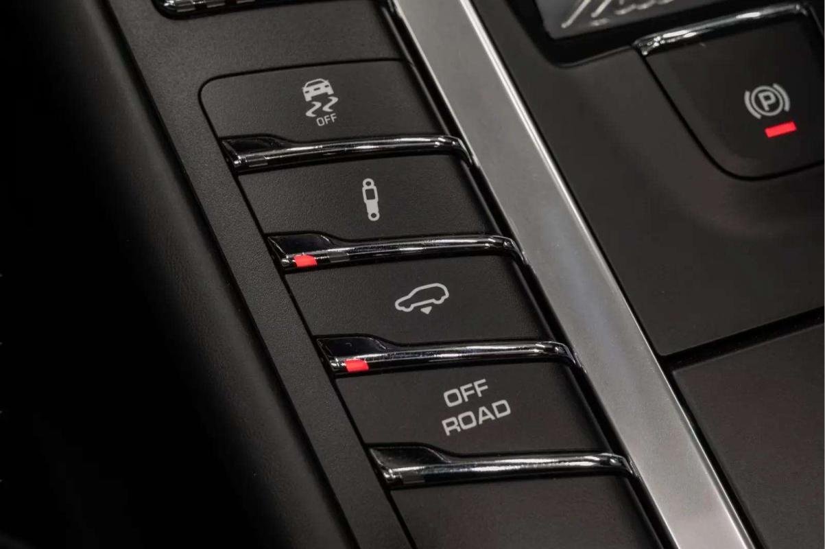 Porsche Macan - Photo 28