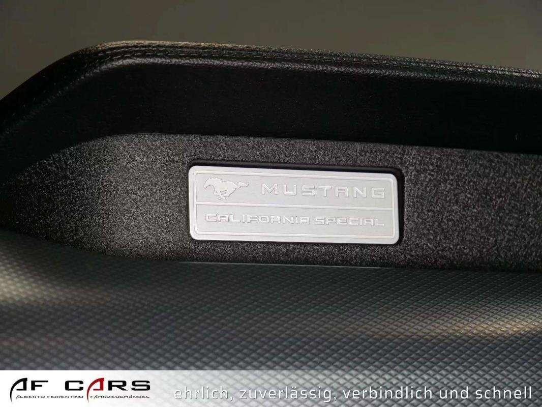 Ford Mustang - Photo 14