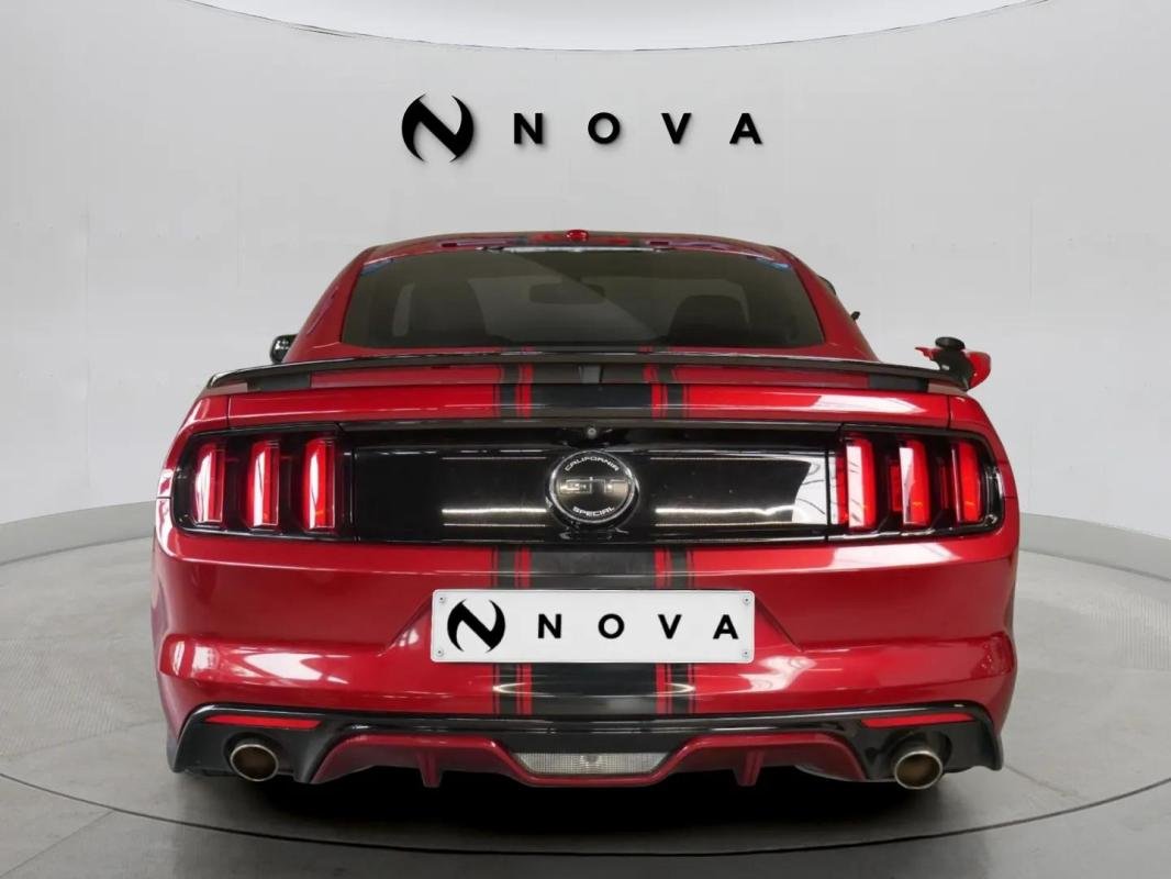 Ford Mustang - Photo 7