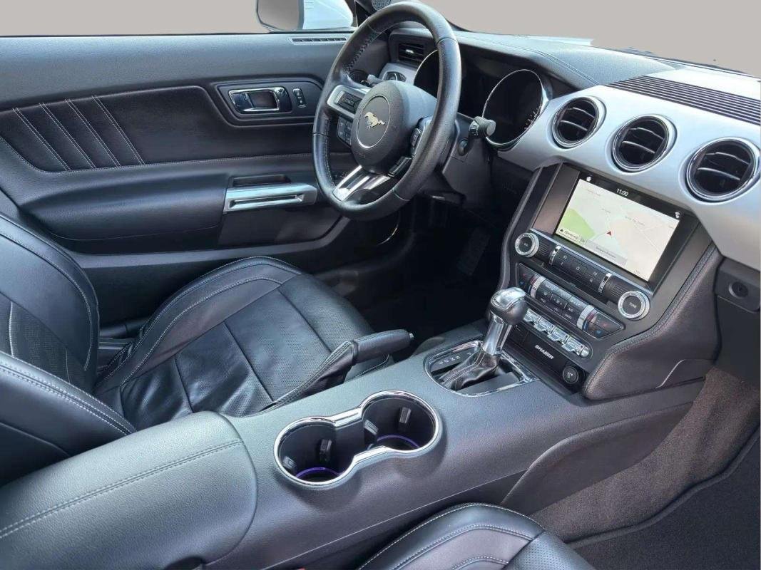 Ford Mustang - Photo 17