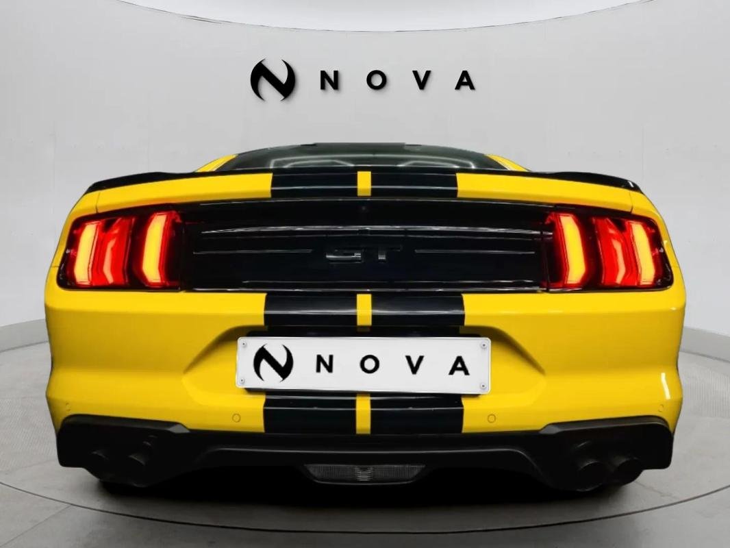 Ford Mustang - Photo 8
