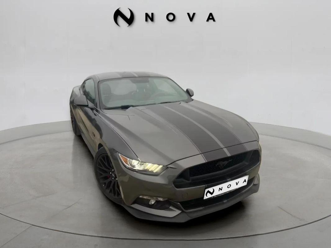 Ford Mustang - Photo 2