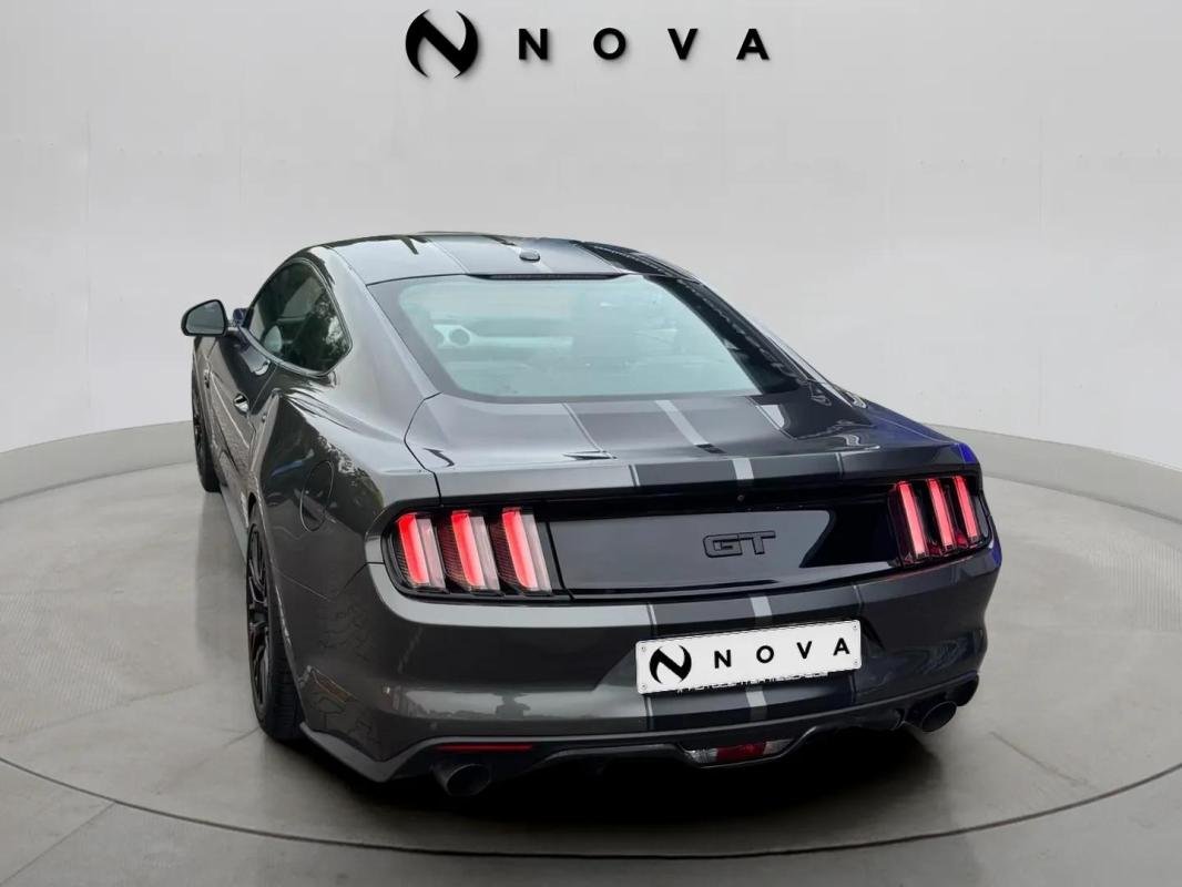 Ford Mustang - Photo 7