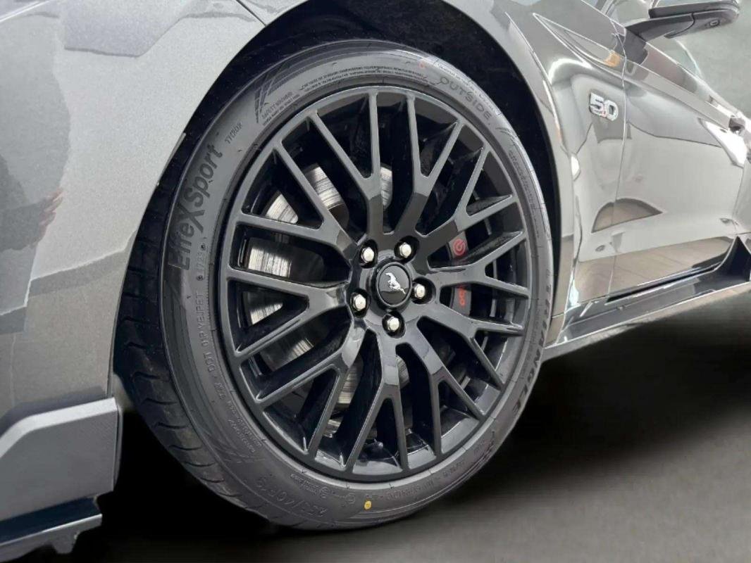 Ford Mustang - Photo 25