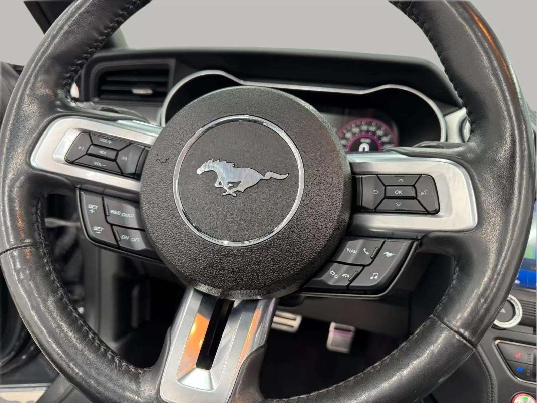 Ford Mustang - Photo 7