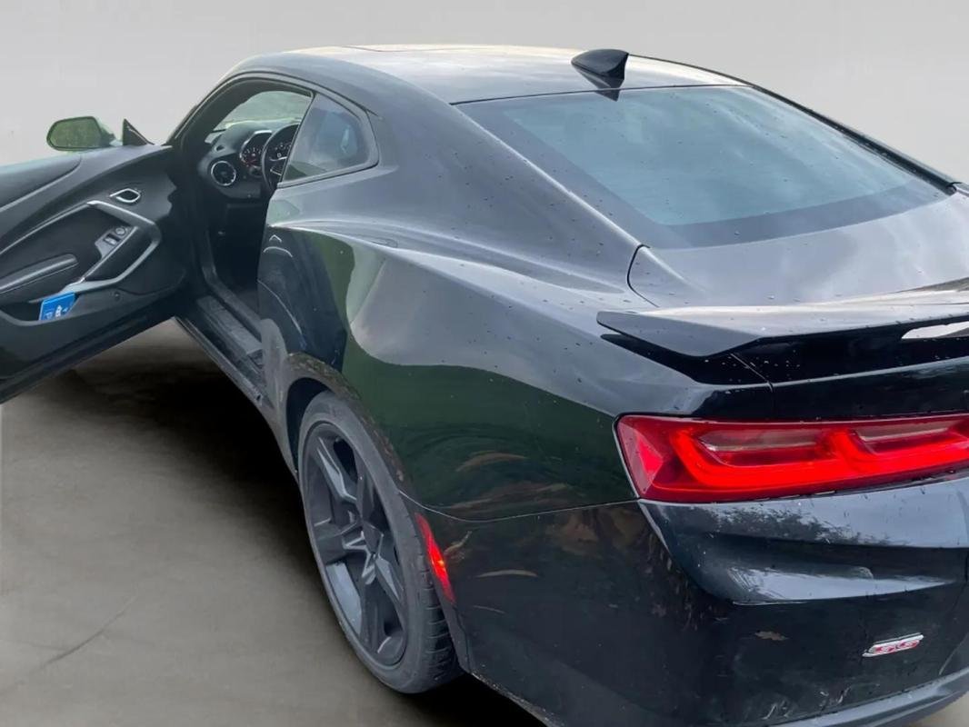 Chevrolet Camaro - Photo 5