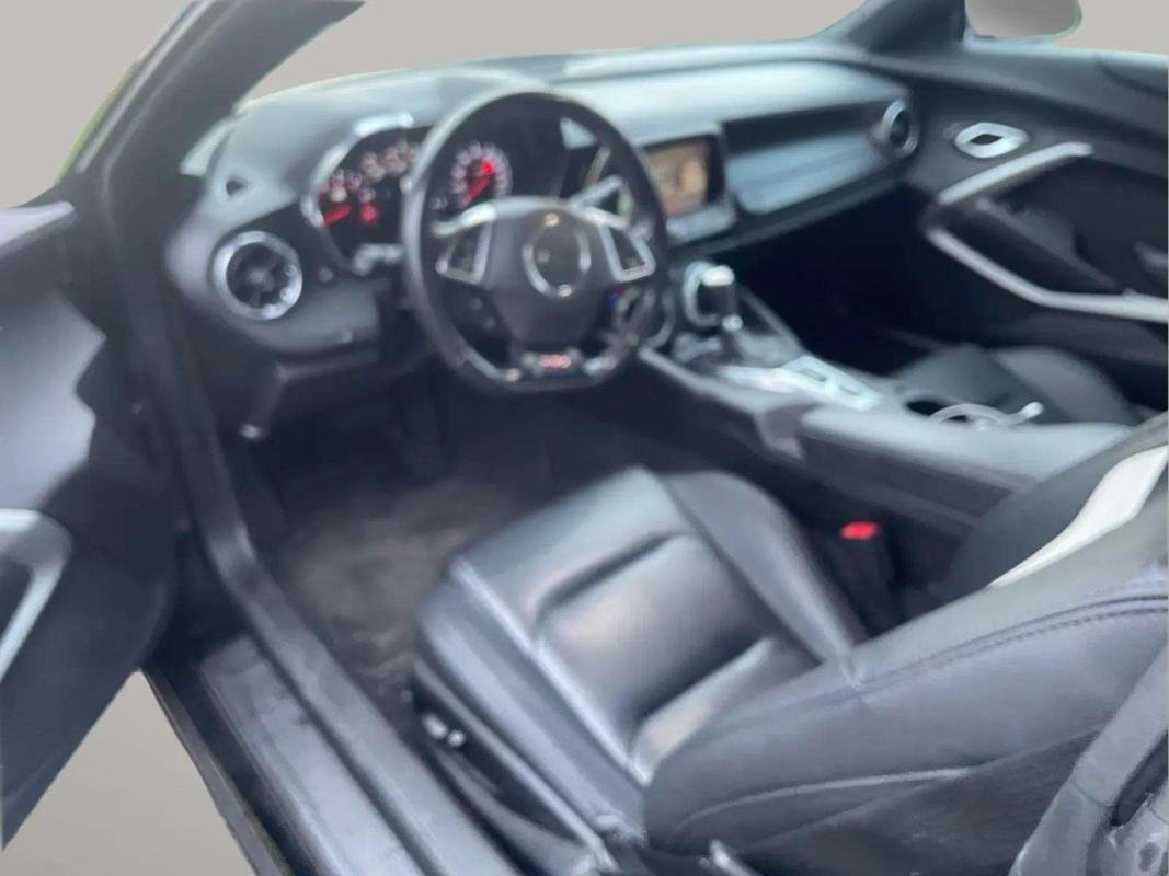 Chevrolet Camaro - Photo 9
