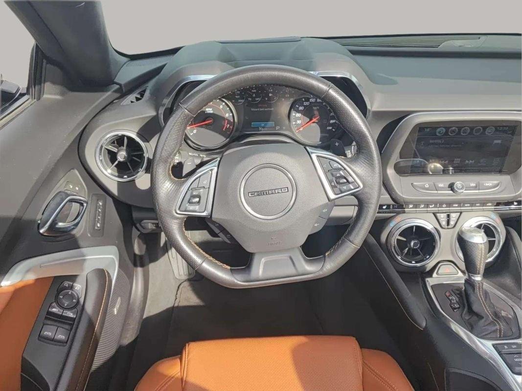 Chevrolet Camaro - Photo 18