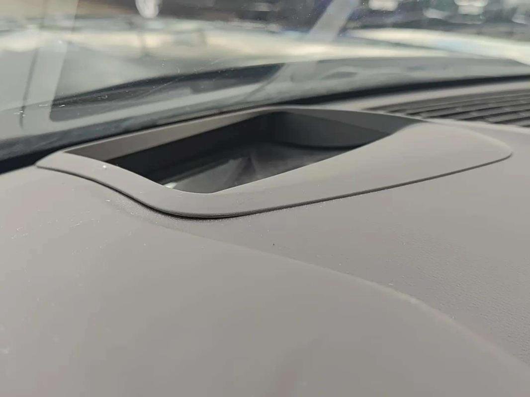 Chevrolet Camaro - Photo 20