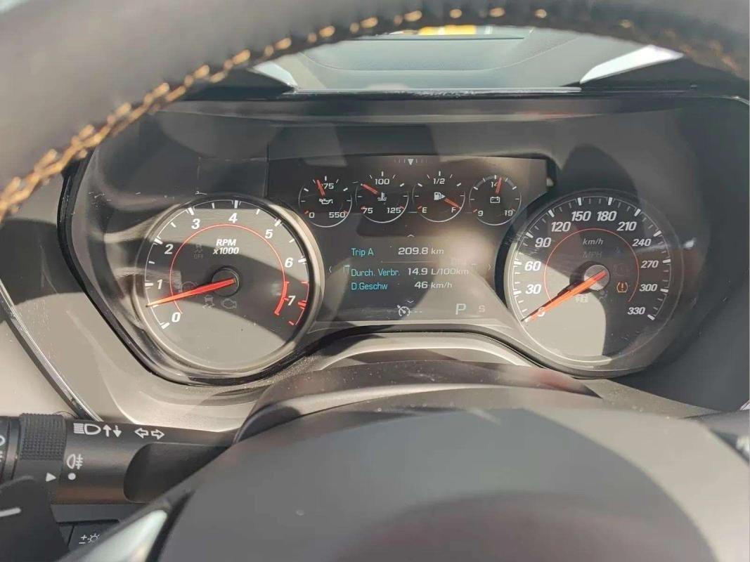 Chevrolet Camaro - Photo 9