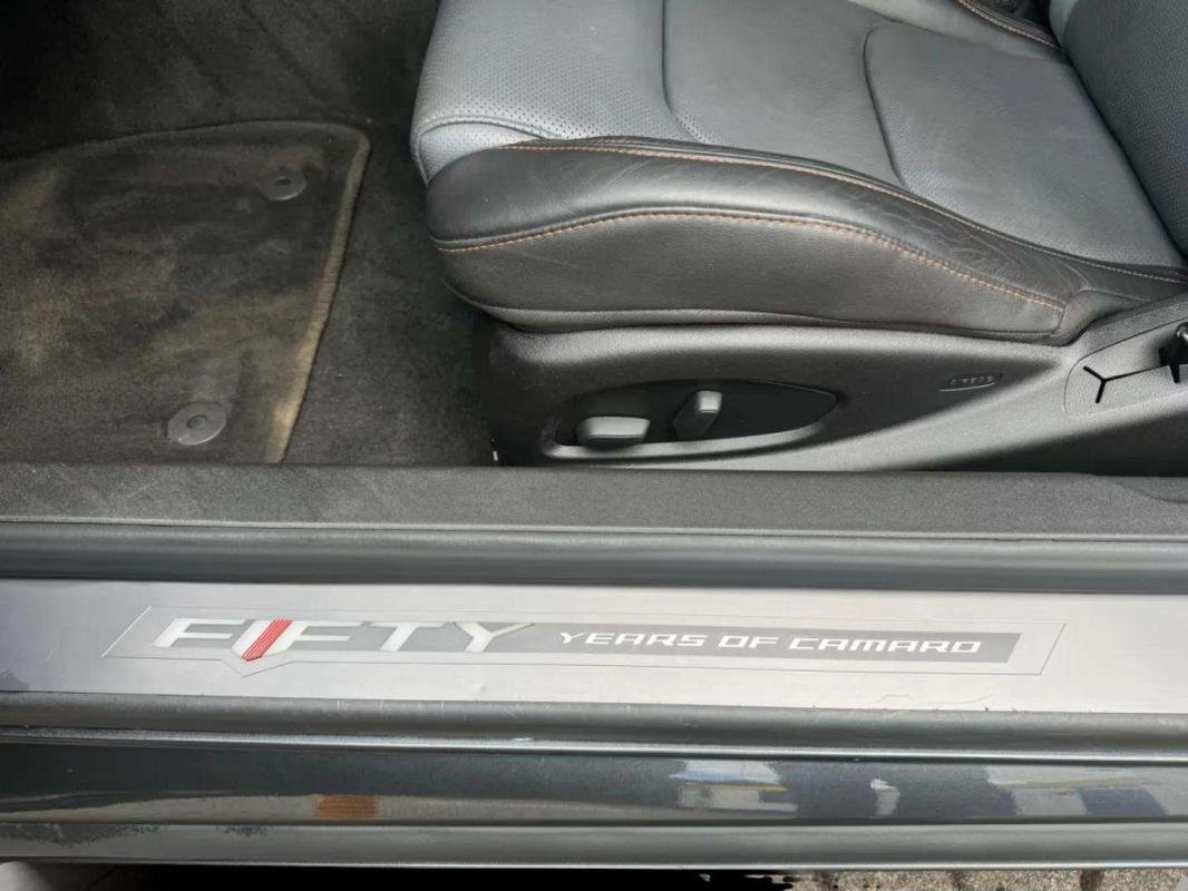 Chevrolet Camaro - Photo 16