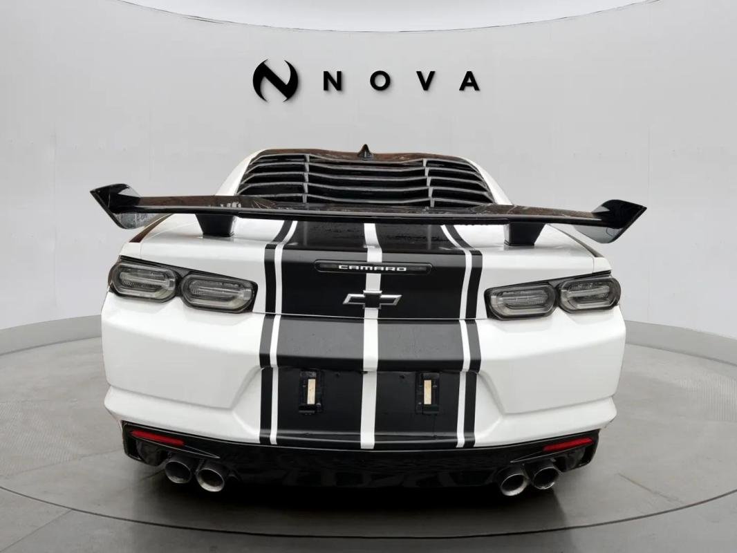 Chevrolet Camaro - Photo 3