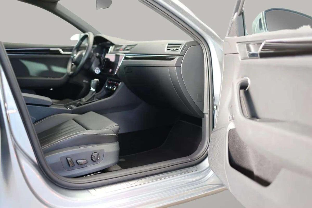 Skoda Superb - Photo 13